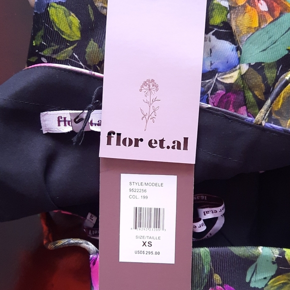 Flor Et.Al 8Lenora Top zip - Picture 8 of 8